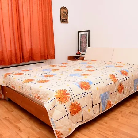 Neli's Apartament *